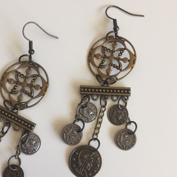 🆕🐢 Stamped Brass & Faux Coin Chandelier Earrings - Picture 2 of 4